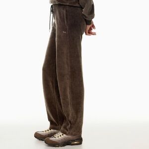 TNA Aritzia Brown Velour Straight-Leg Sweatpants